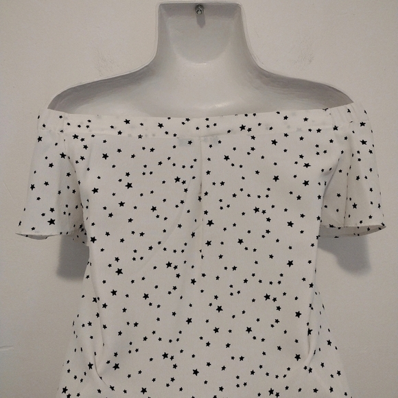 Shinestar - Star Print Off Shoulder Top - Picture 8 of 12